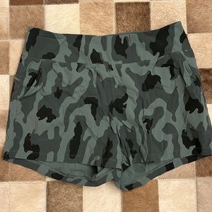 Women’s Mountain Hardwear Camo Hiking Shorts